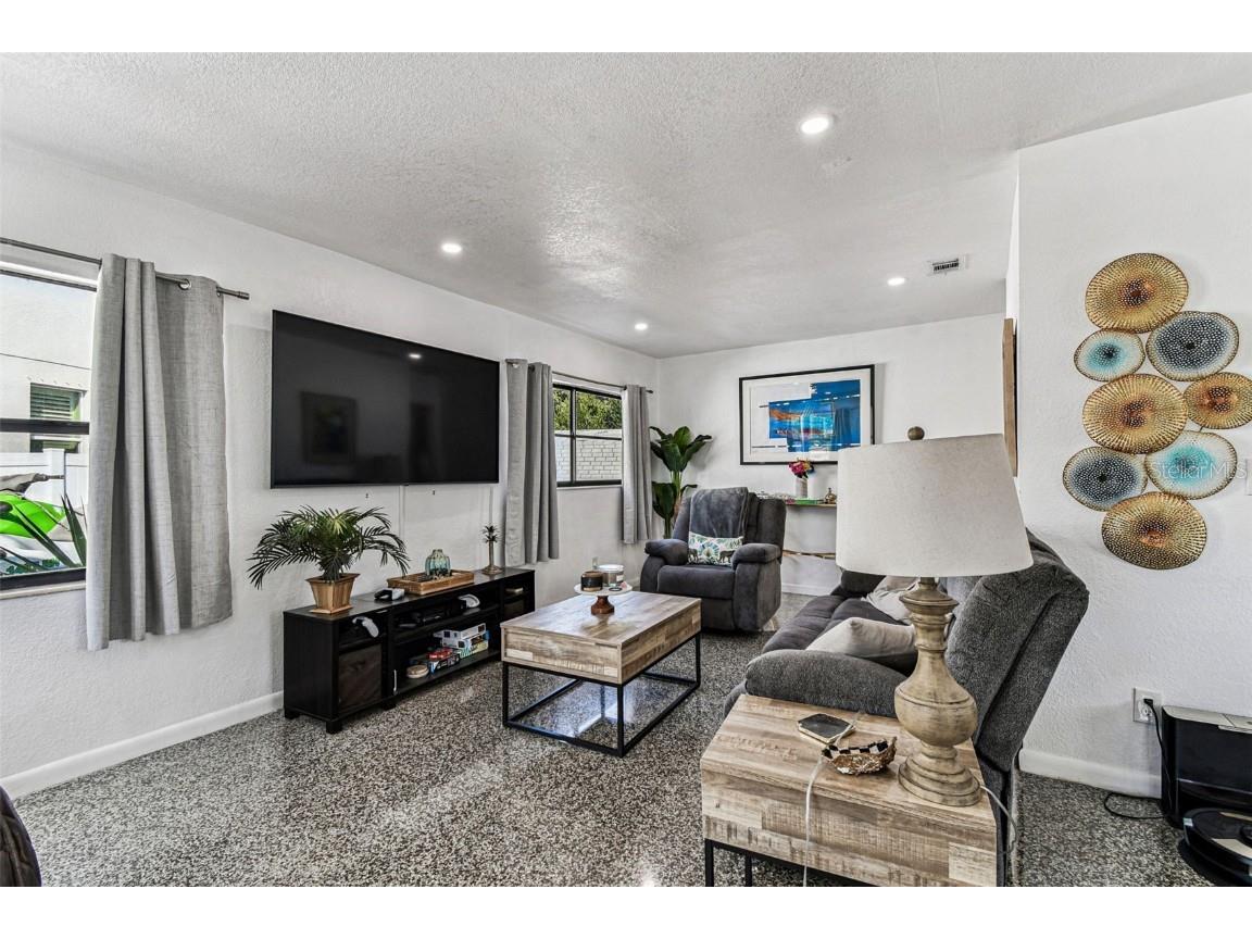 2909 W Elrod Avenue Tampa FL 33611 TB8449723 image10