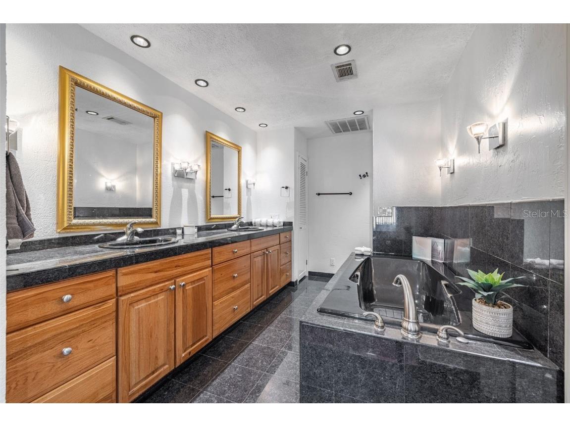 291 2nd Street W Tierra Verde FL 33715 TB8412045 image23