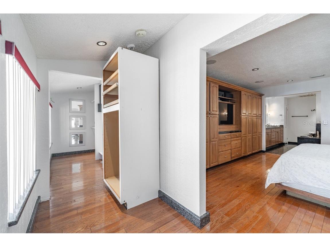 291 2nd Street W Tierra Verde FL 33715 TB8412045 image25