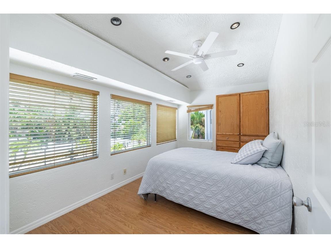 291 2nd Street W Tierra Verde FL 33715 TB8412045 image32