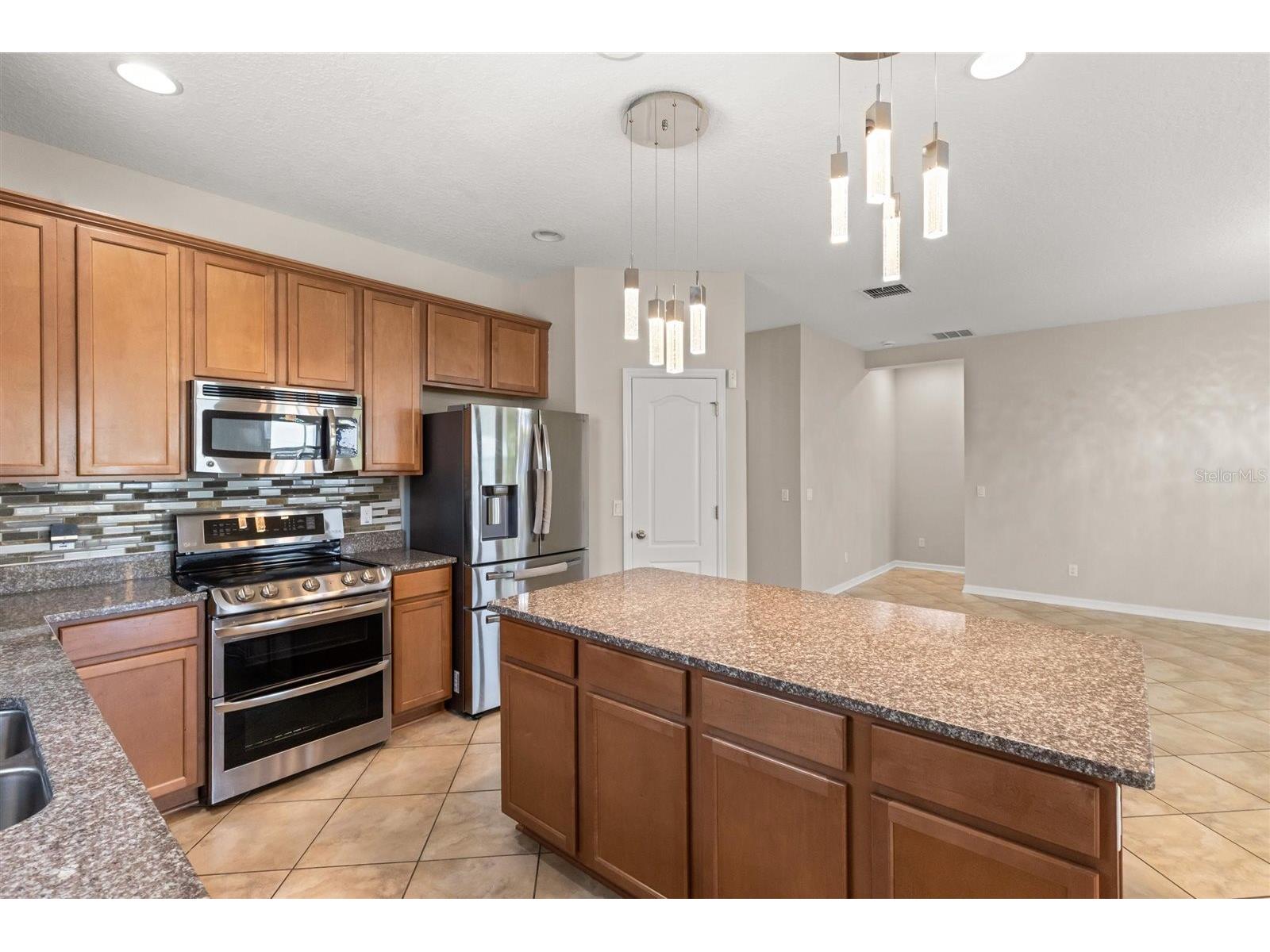 291 Blue Cypress Drive Groveland FL 34736 G5110920 image6