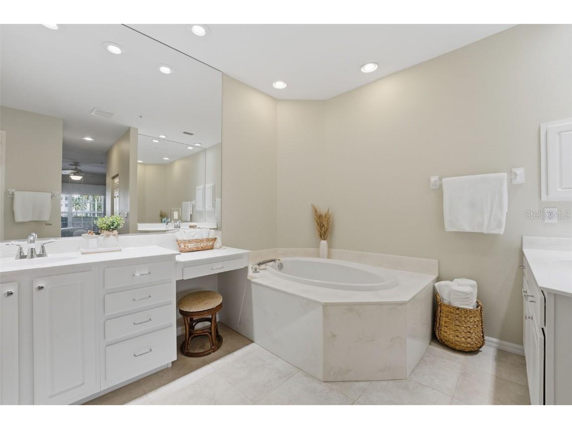 291 Hidden Bay Drive #101 Osprey FL 34229 N6141302 image4