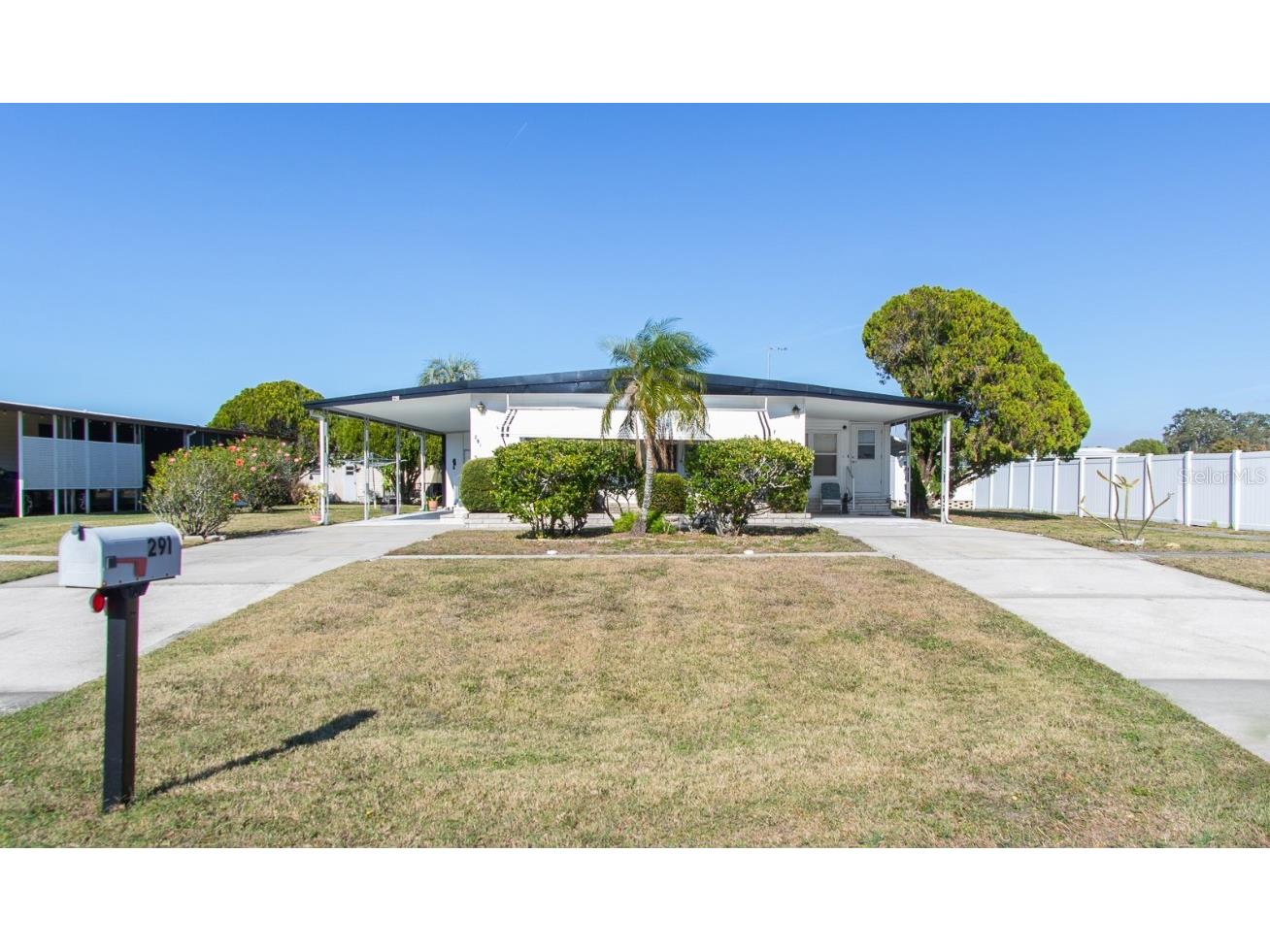 291 Lake Tarpon Drive Palm Harbor FL 34684 TB8460996 image2