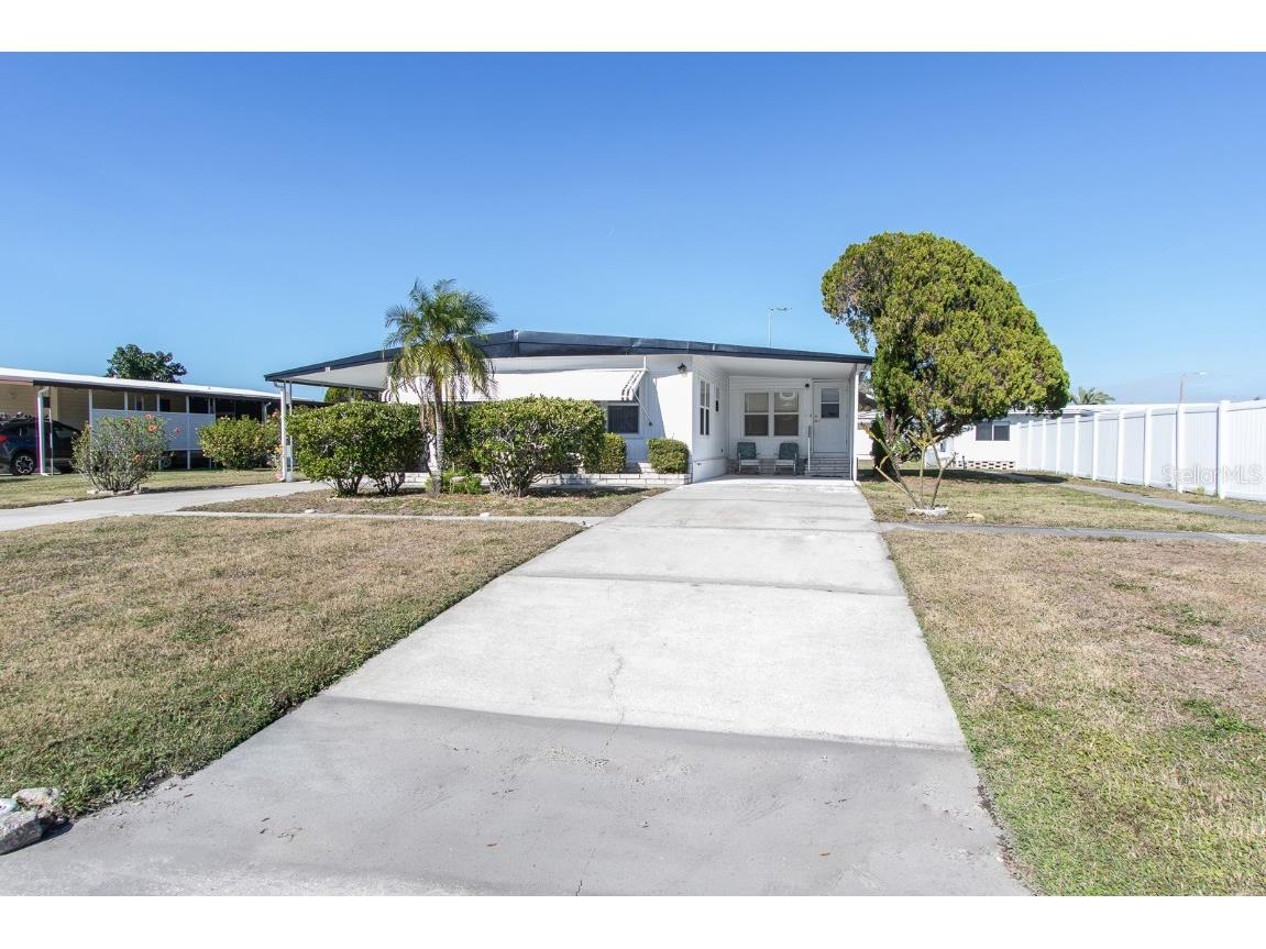 291 Lake Tarpon Drive Palm Harbor FL 34684 TB8460996 image3