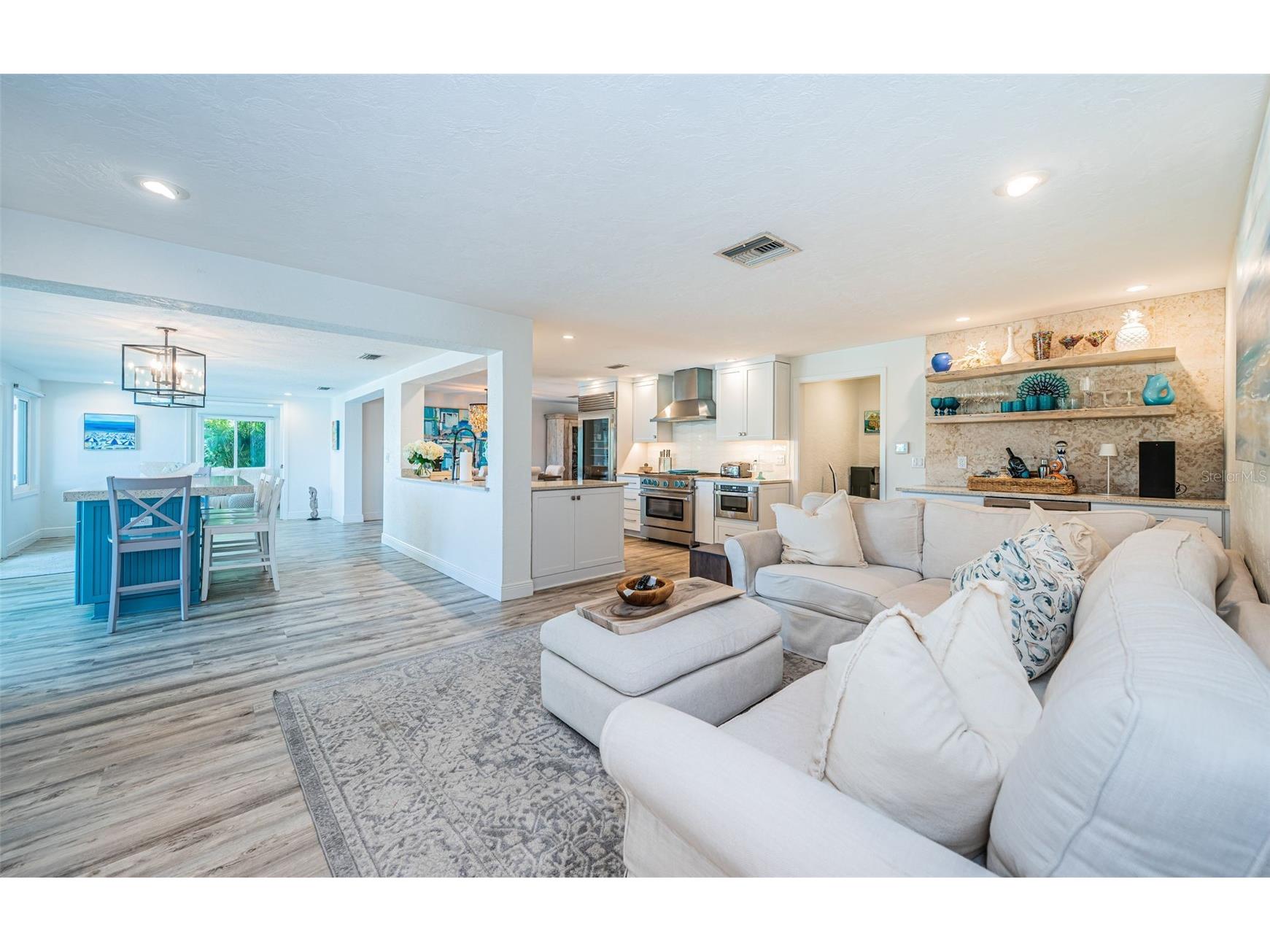 2910 Alton Drive Saint Pete Beach FL 33706 - PASS A GRILLE BACK CHANNEL TB8467693 image19
