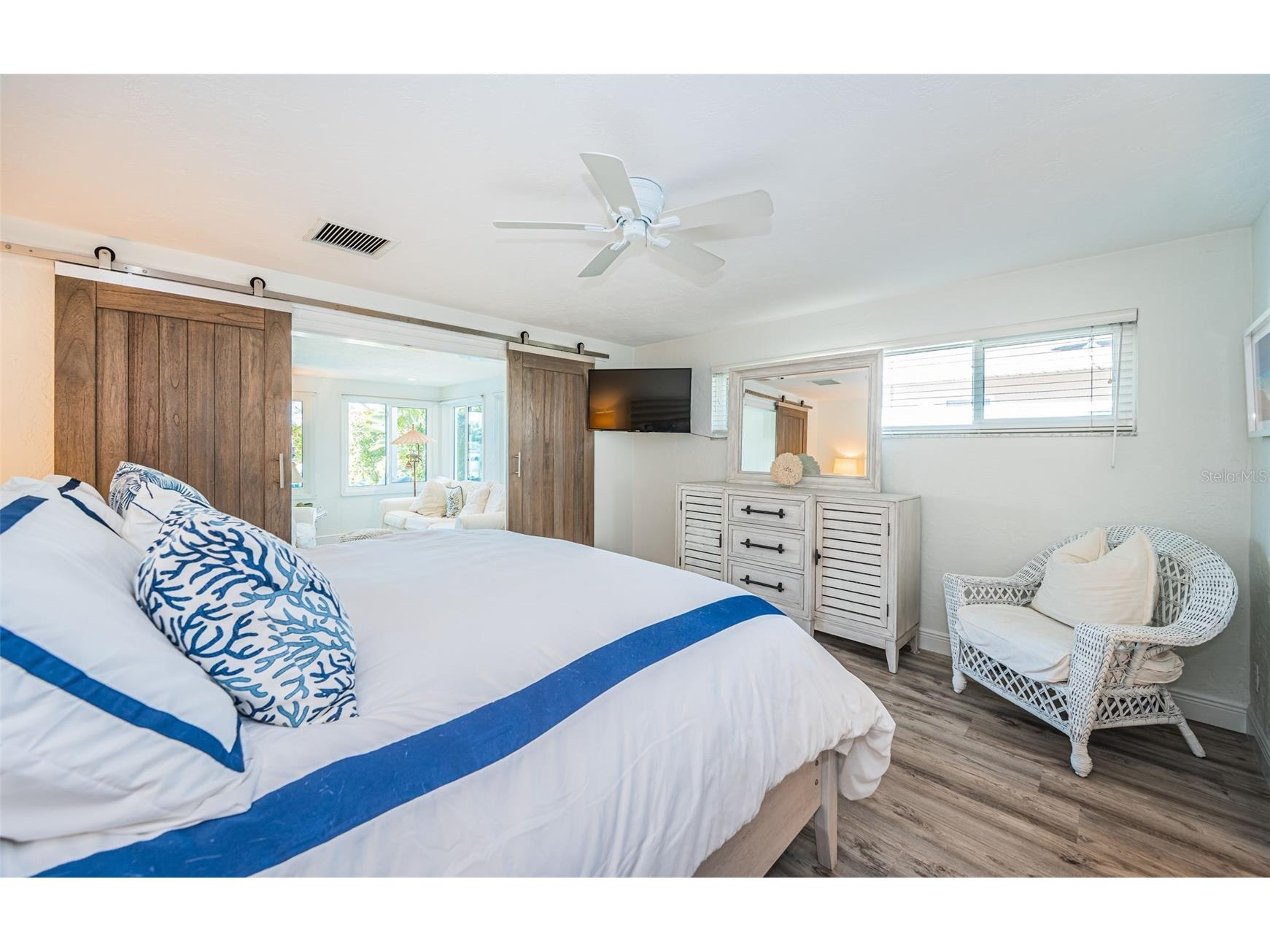 2910 Alton Drive Saint Pete Beach FL 33706 - PASS A GRILLE BACK CHANNEL TB8467693 image35