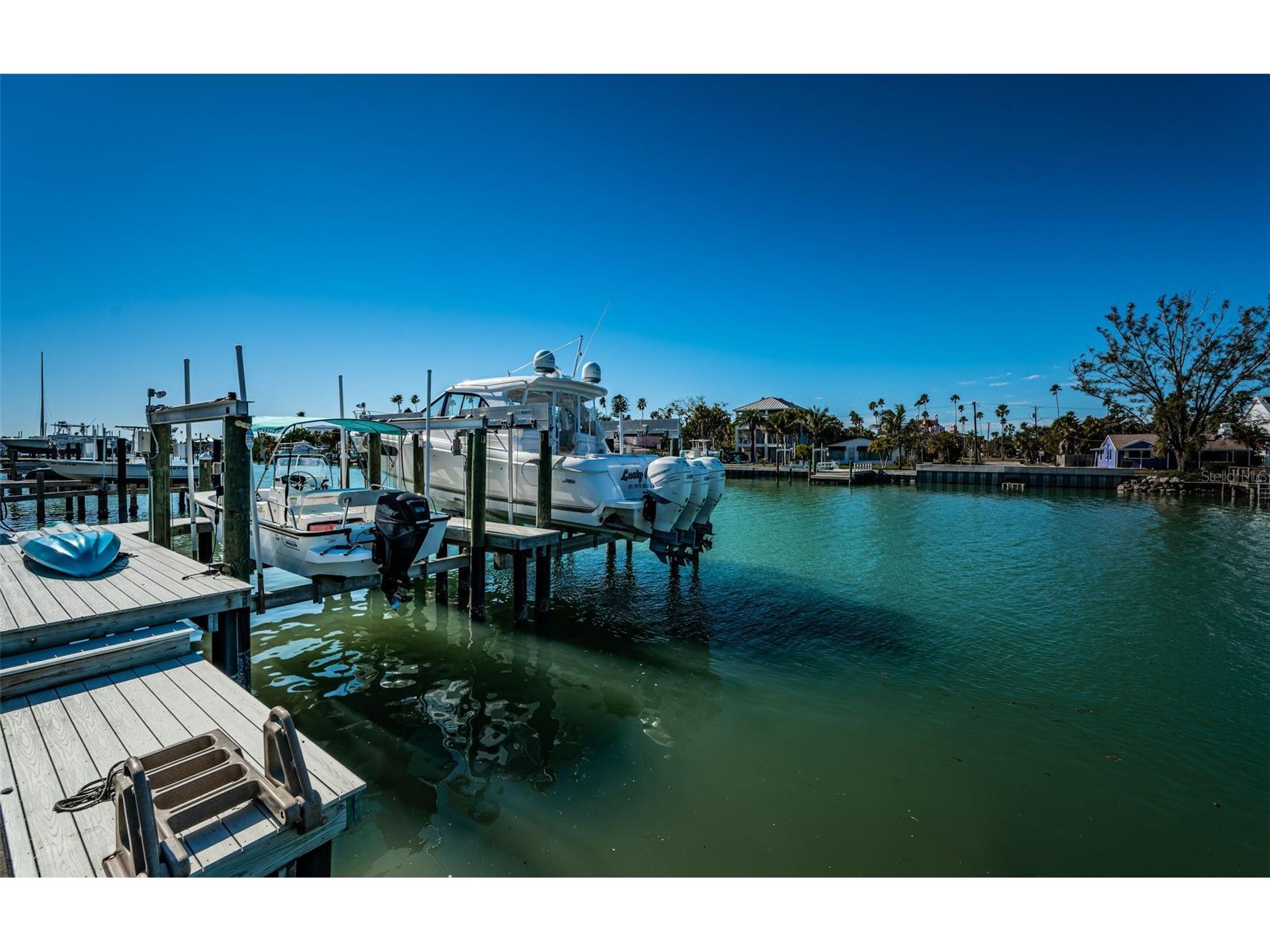 2910 Alton Drive Saint Pete Beach FL 33706 - PASS A GRILLE BACK CHANNEL TB8467693 image74