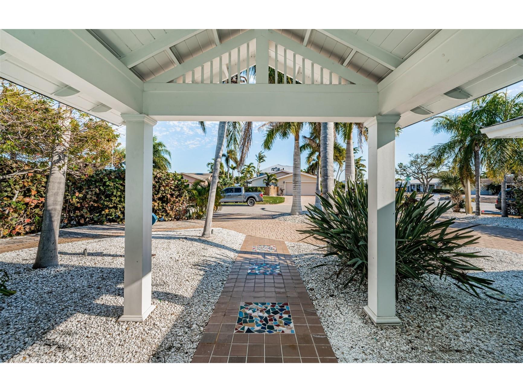 2910 Alton Drive Saint Pete Beach FL 33706 - PASS A GRILLE BACK CHANNEL TB8467693 image88