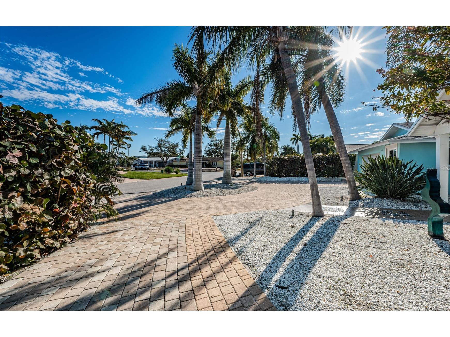 2910 Alton Drive Saint Pete Beach FL 33706 - PASS A GRILLE BACK CHANNEL TB8467693 image89