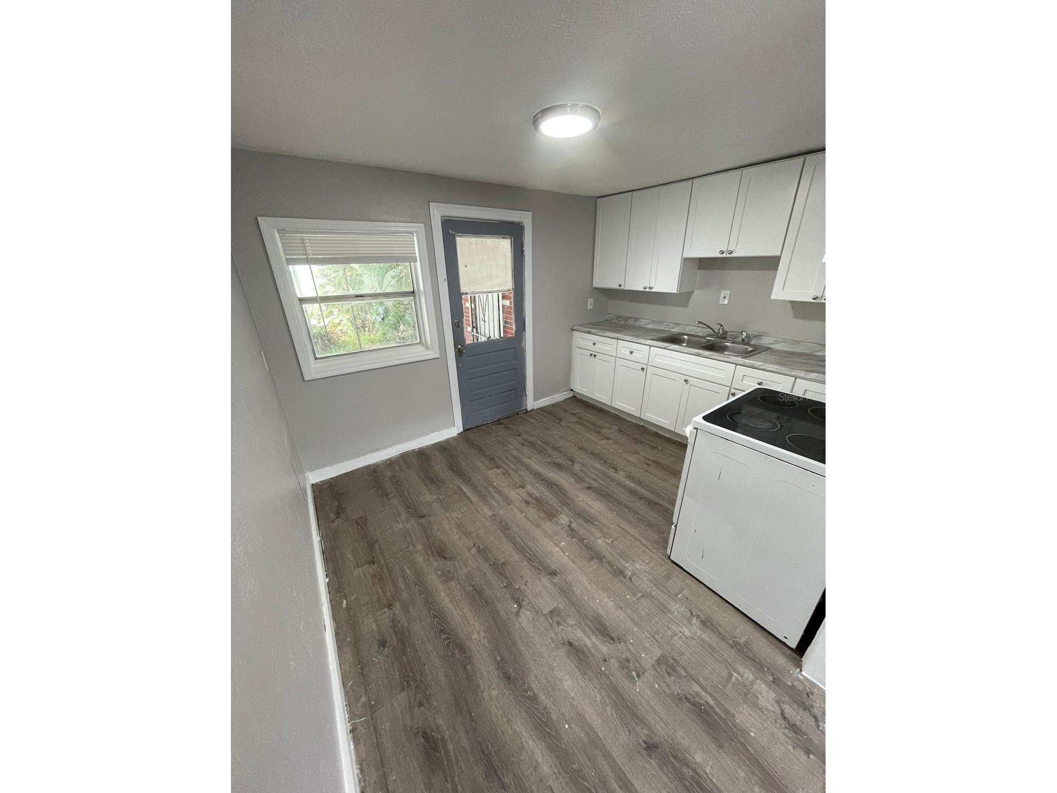 2910 E Emma Street Tampa FL 33610 L4958573 image10