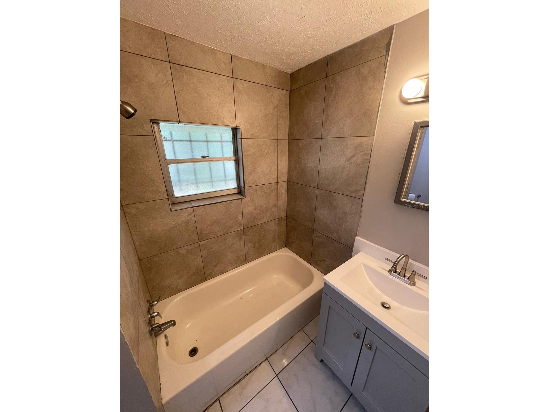 2910 E Emma Street Tampa FL 33610 L4958573 image17