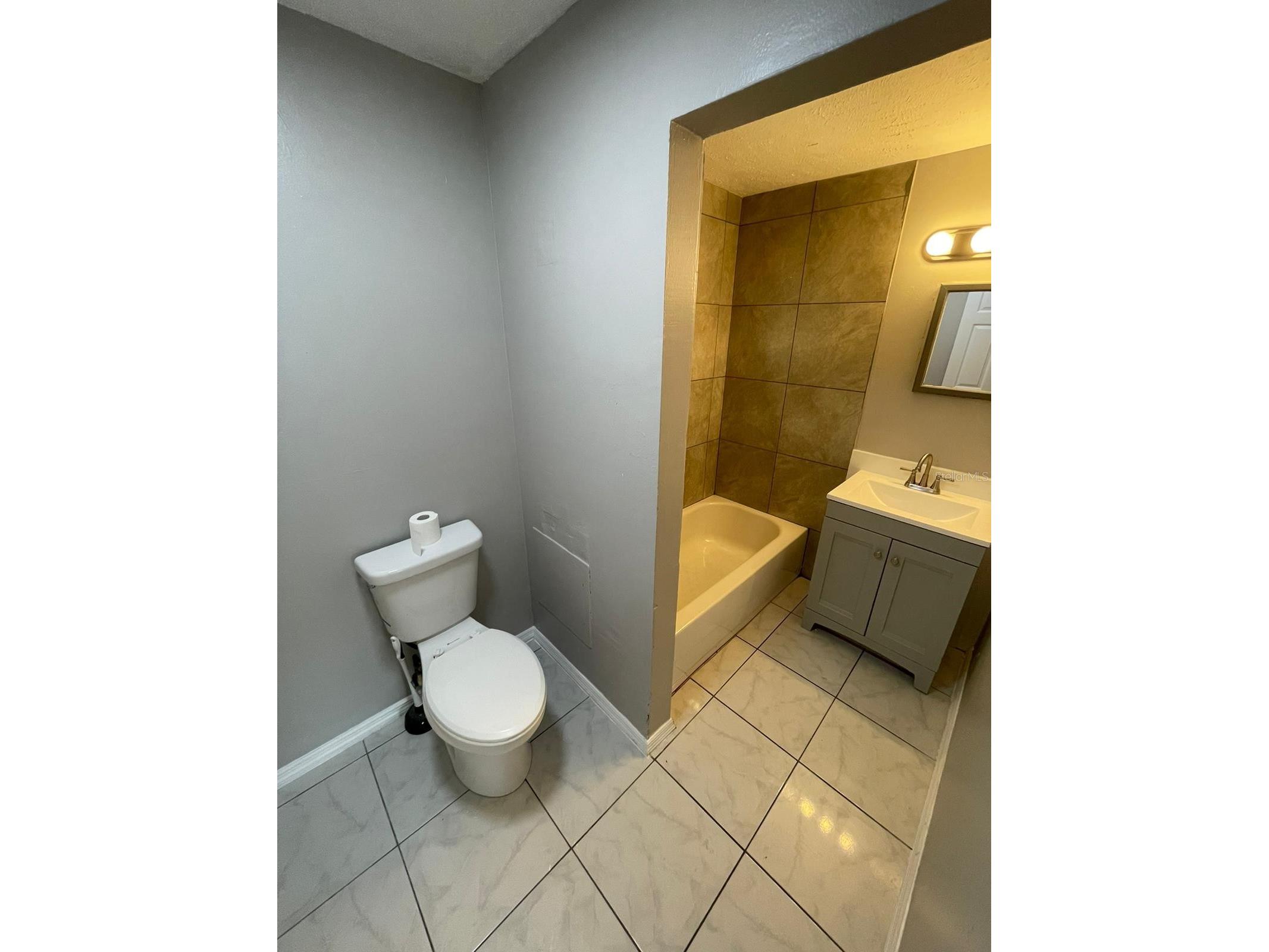 2910 E Emma Street Tampa FL 33610 L4958573 image18