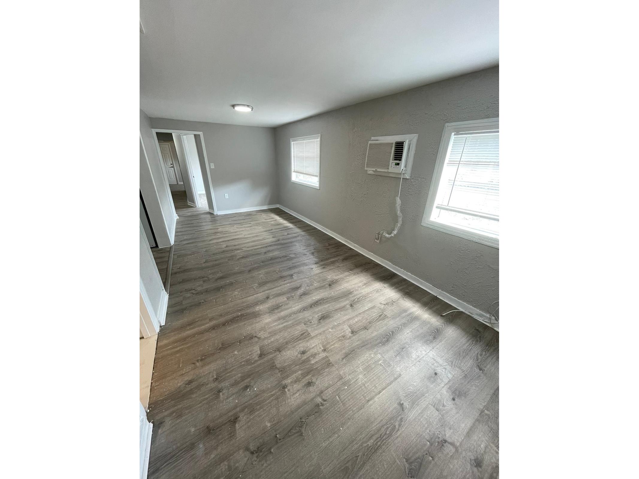 2910 E Emma Street Tampa FL 33610 L4958573 image7