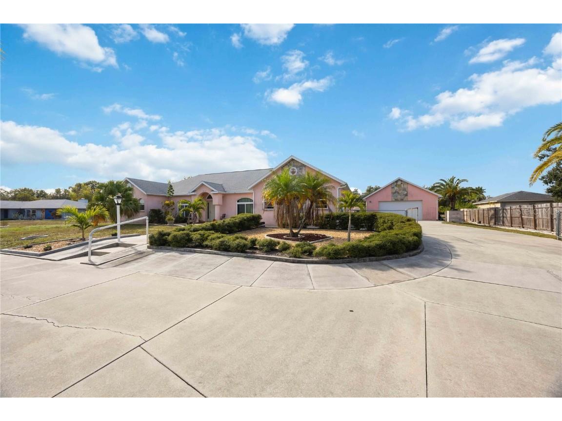 2910 Hermitage Boulevard Venice FL 34292 A4674607 image1