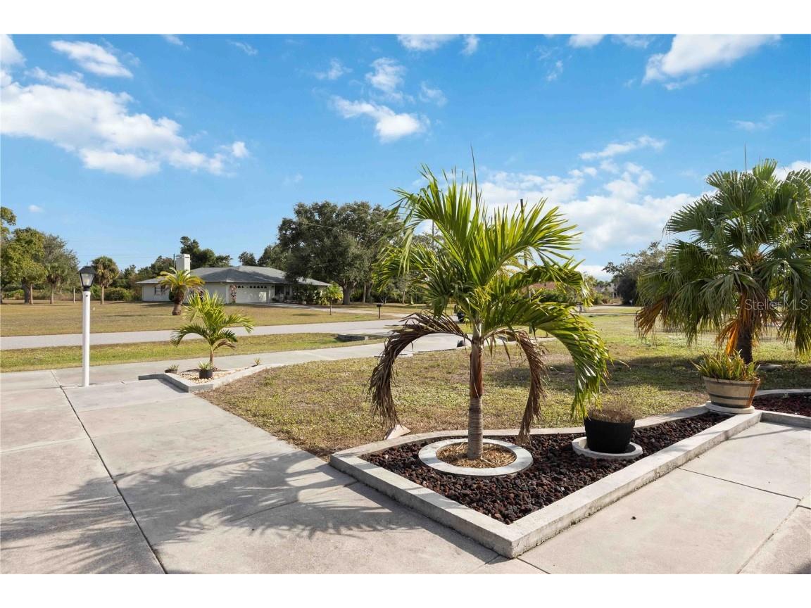 2910 Hermitage Boulevard Venice FL 34292 A4674607 image42