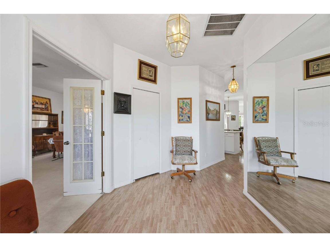 2910 Hermitage Boulevard Venice FL 34292 A4674607 image6