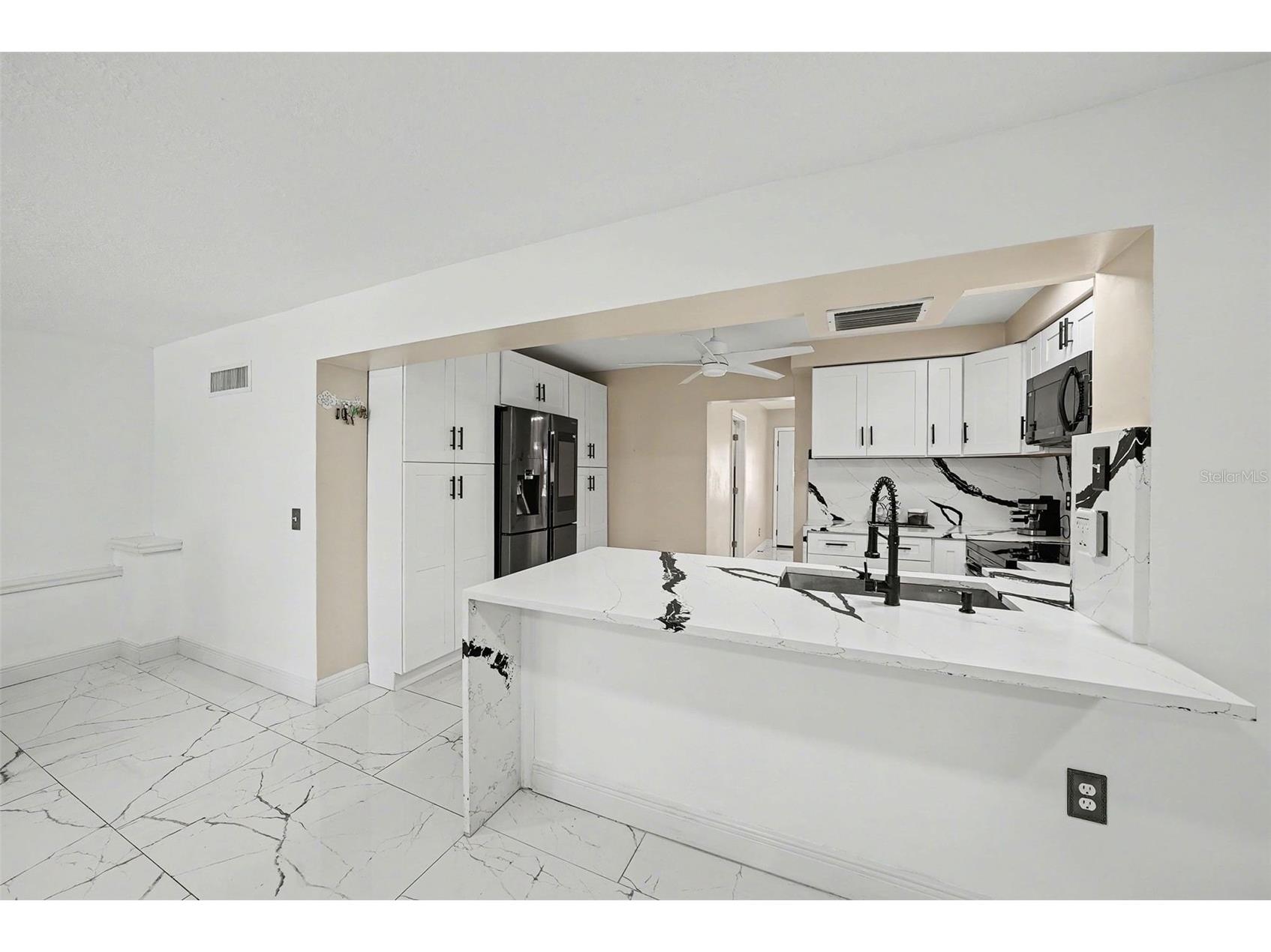 2910 W Burke Street Tampa FL 33614 TB8467672 image13
