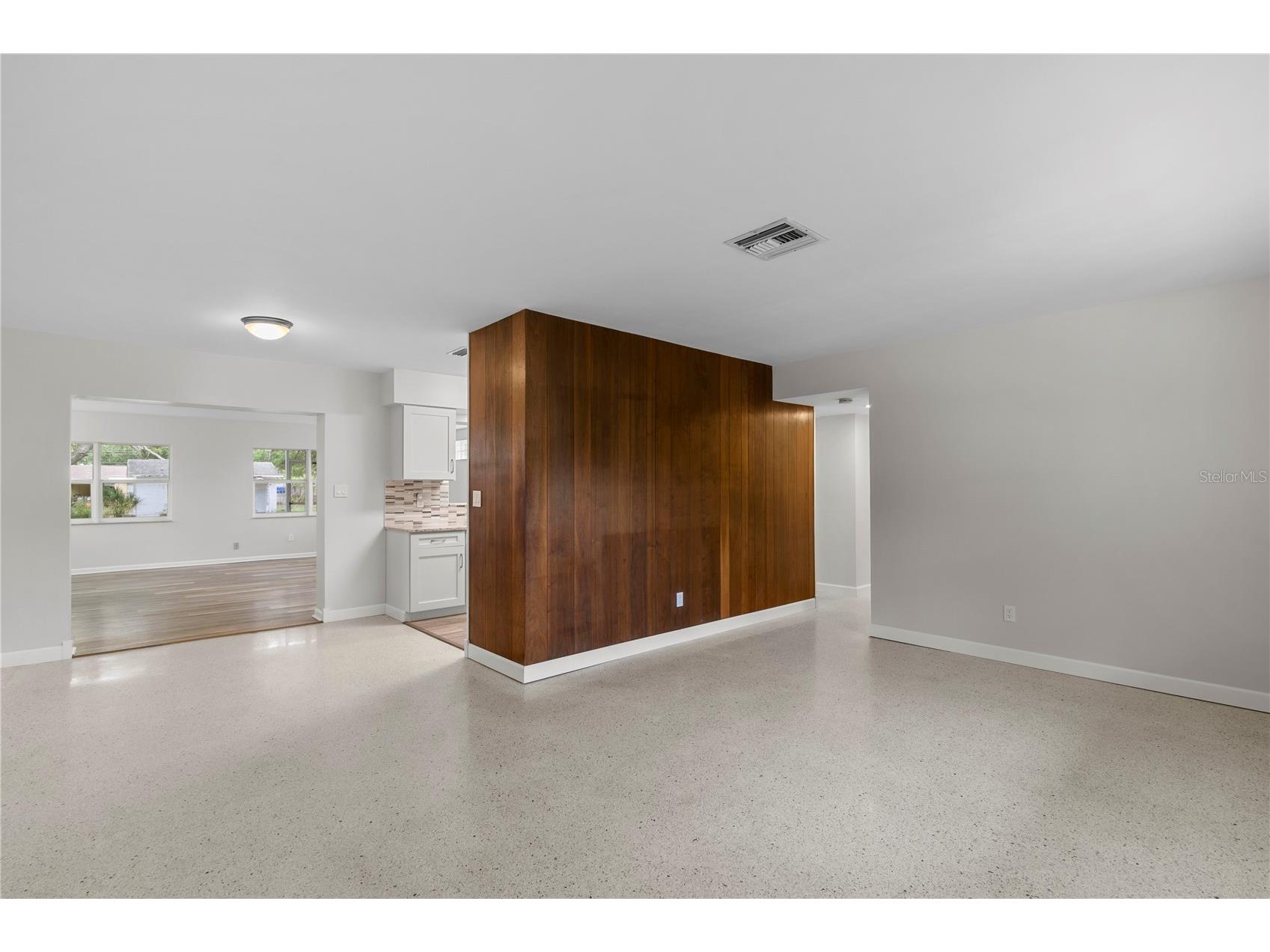 2910 W Price Avenue Tampa FL 33611 TB8520305 image4