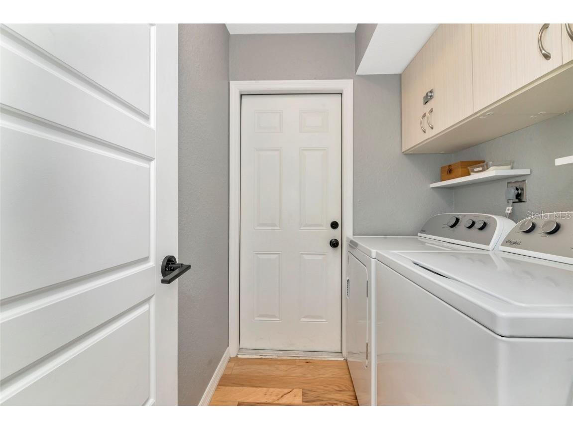 2910 Woodpine Court Sarasota FL 34231 A4665813 image33