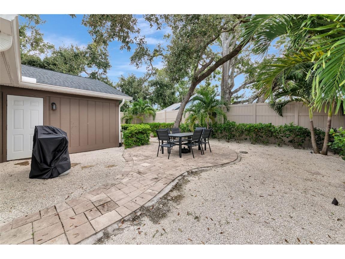 2910 Woodpine Court Sarasota FL 34231 A4665813 image36