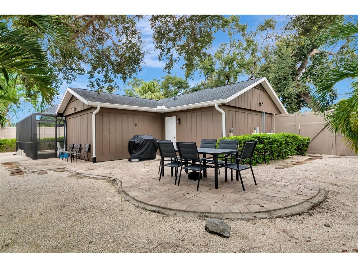 2910 Woodpine Court Sarasota FL 34231 A4665813 image37