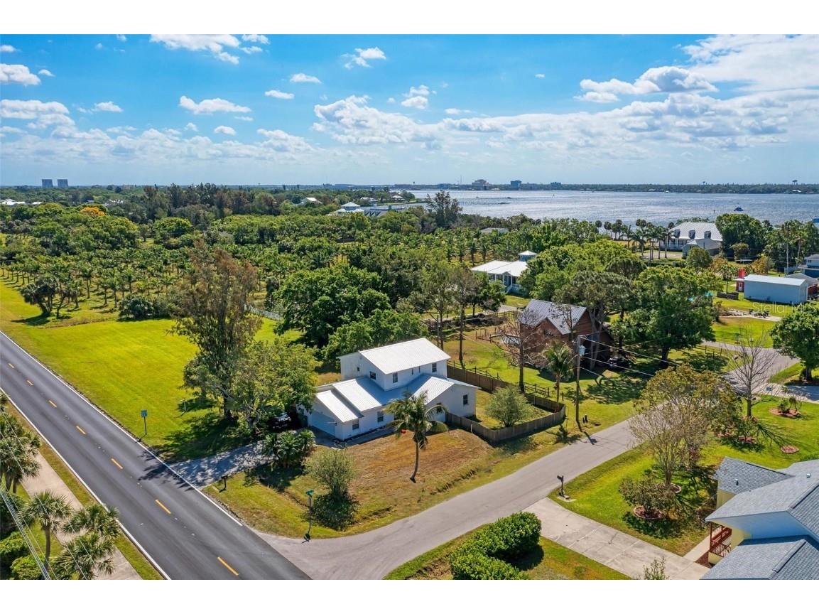 2911 10th Street W Palmetto FL 34221 A4564509 image1