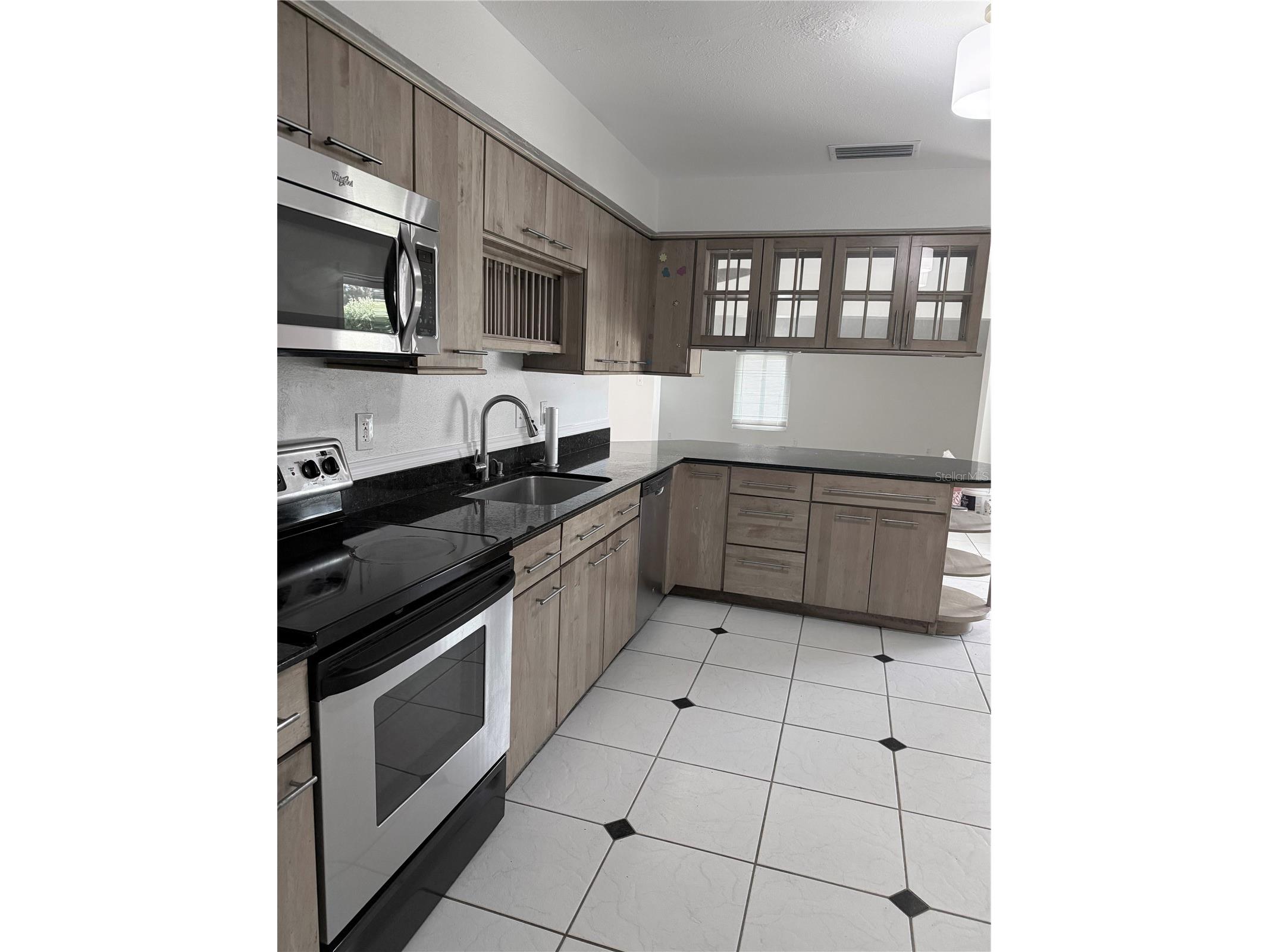 2911 Pafko Drive Sarasota FL 34232 A4688619 image6