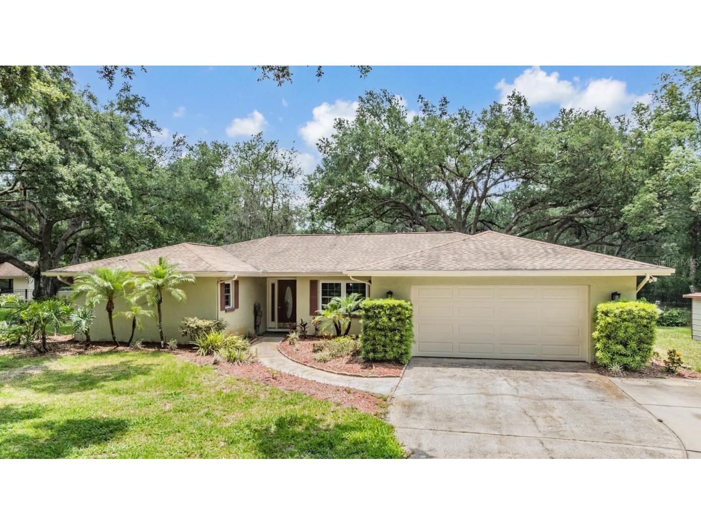 2911 Pemberton Creek Drive Seffner FL 33584 TB8389482 image1