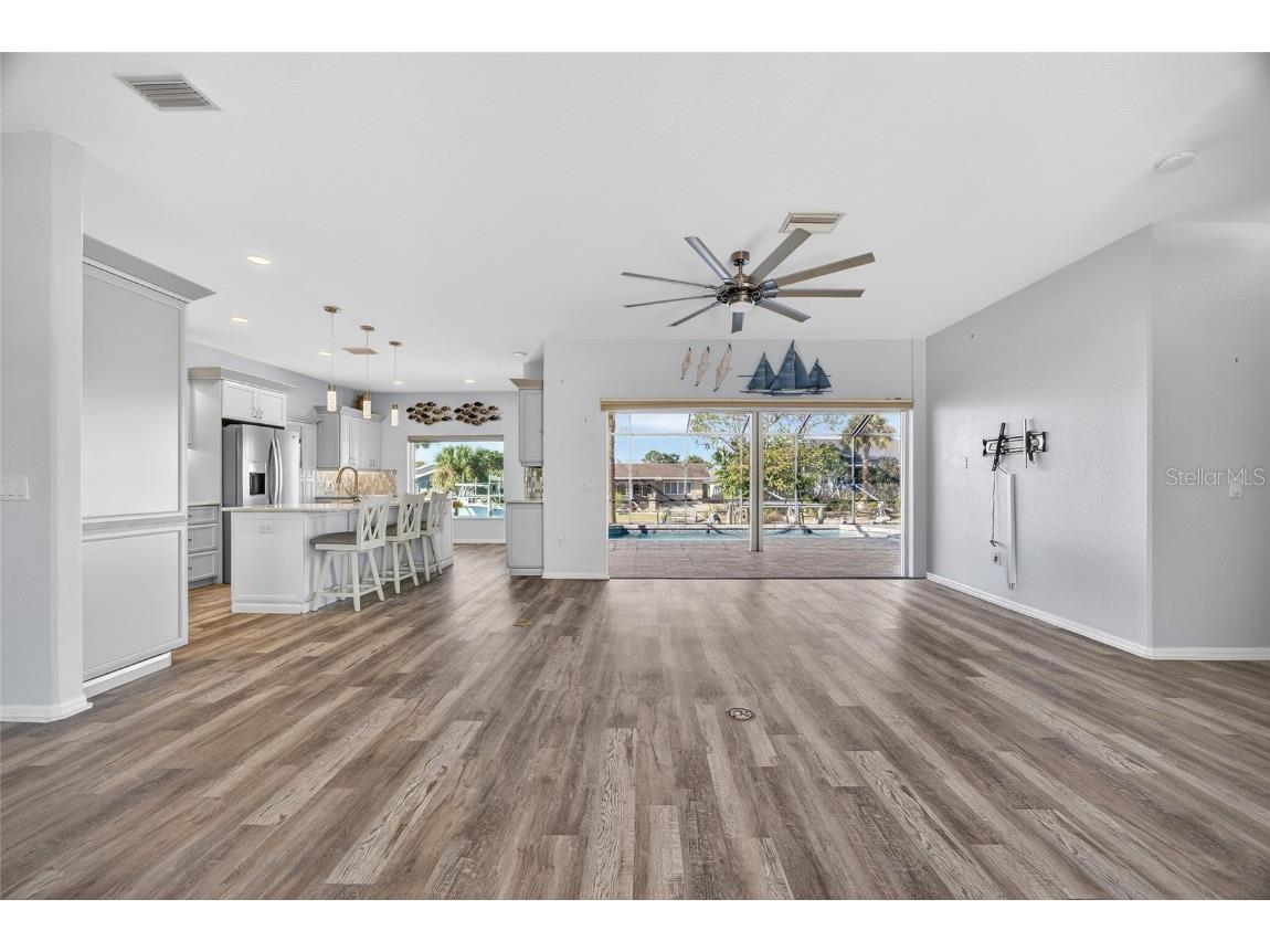 2911 Riverside Drive Punta Gorda FL 33950 C7518375 image5