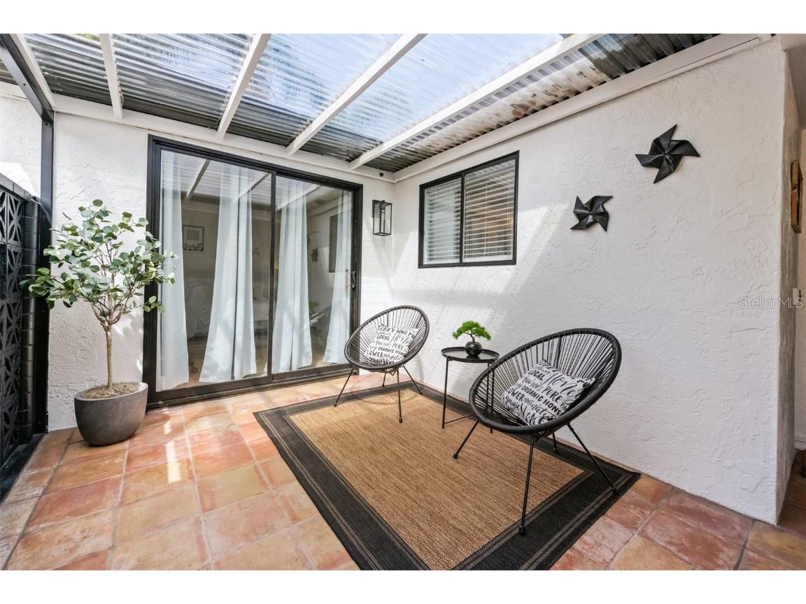 2911 Woodpine Court Sarasota FL 34231 W7881796 image5