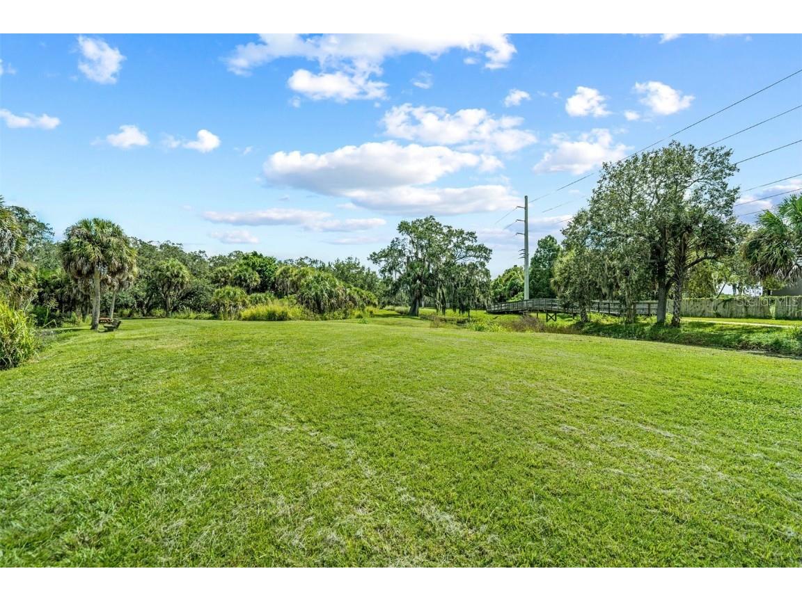 2911 Woodpine Court Sarasota FL 34231 W7881796 image68