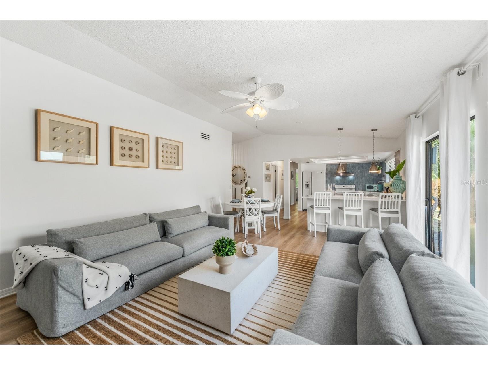 2911 Woodpine Court Sarasota FL 34231 W7886784 image18