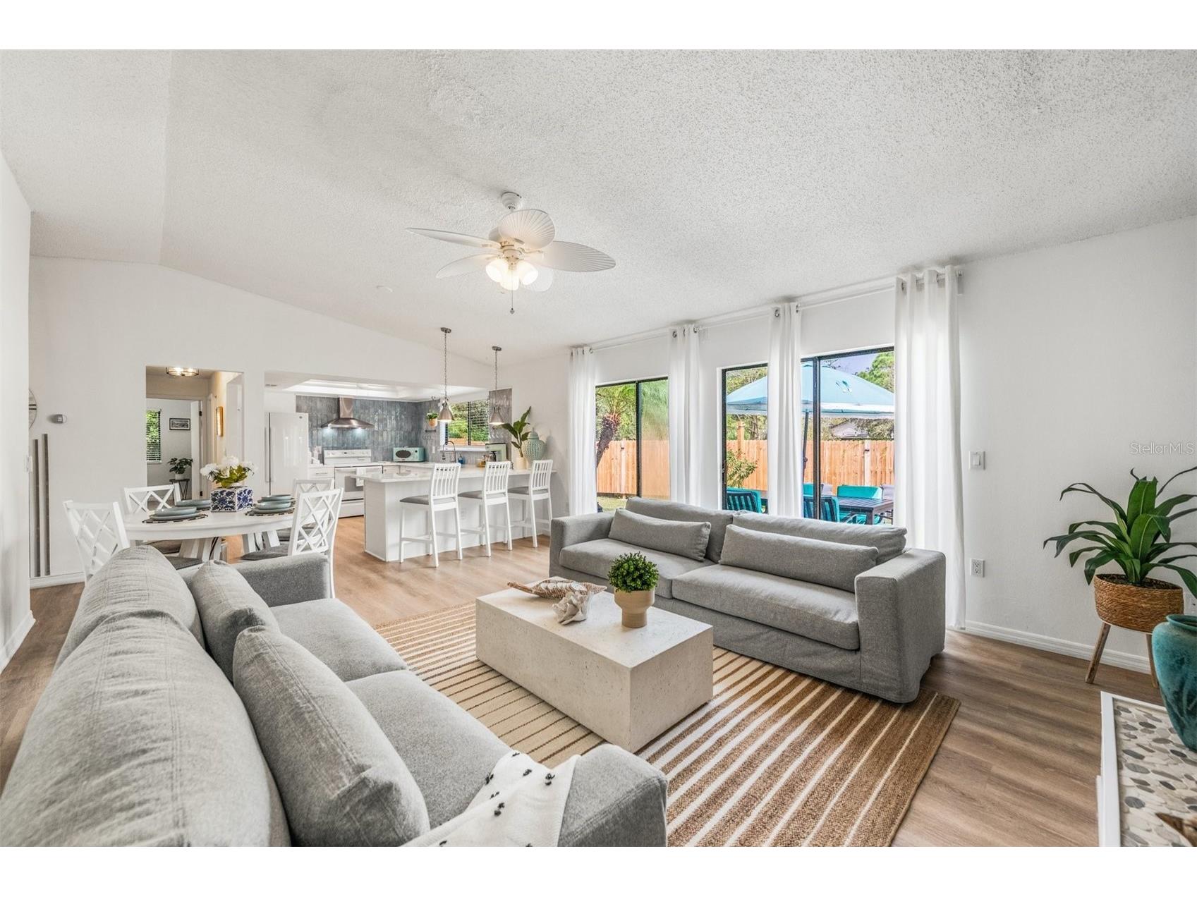 2911 Woodpine Court Sarasota FL 34231 W7886784 image21