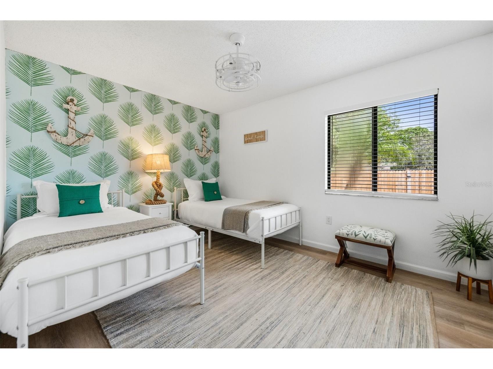 2911 Woodpine Court Sarasota FL 34231 W7886784 image33