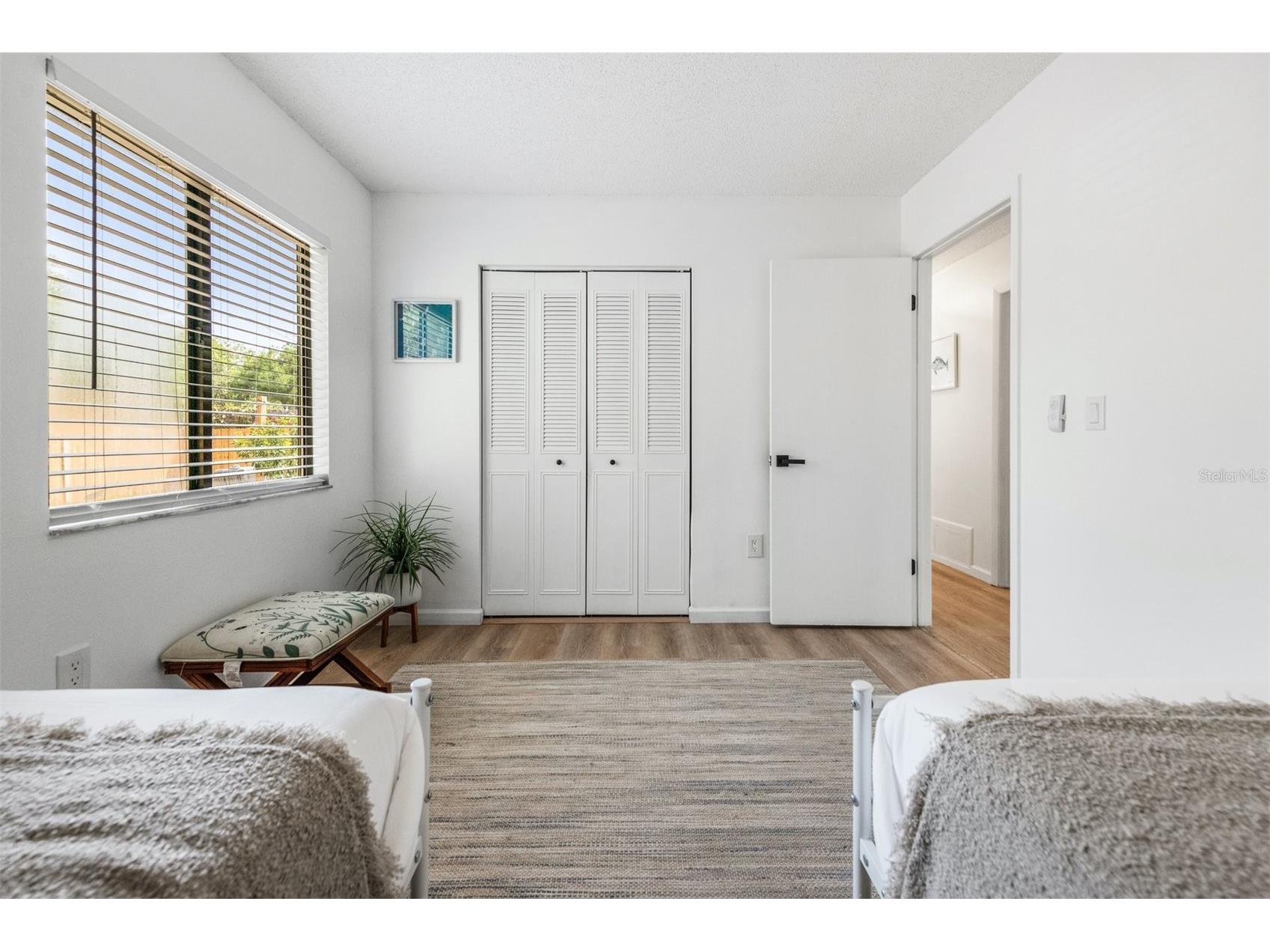 2911 Woodpine Court Sarasota FL 34231 W7886784 image34
