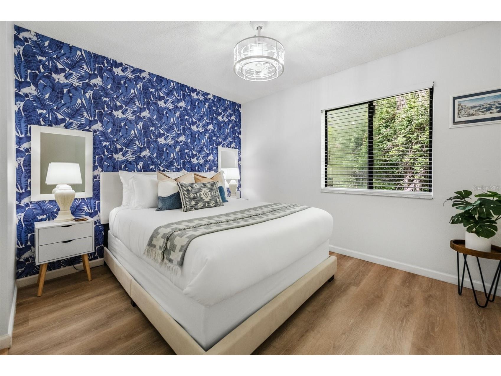 2911 Woodpine Court Sarasota FL 34231 W7886784 image37