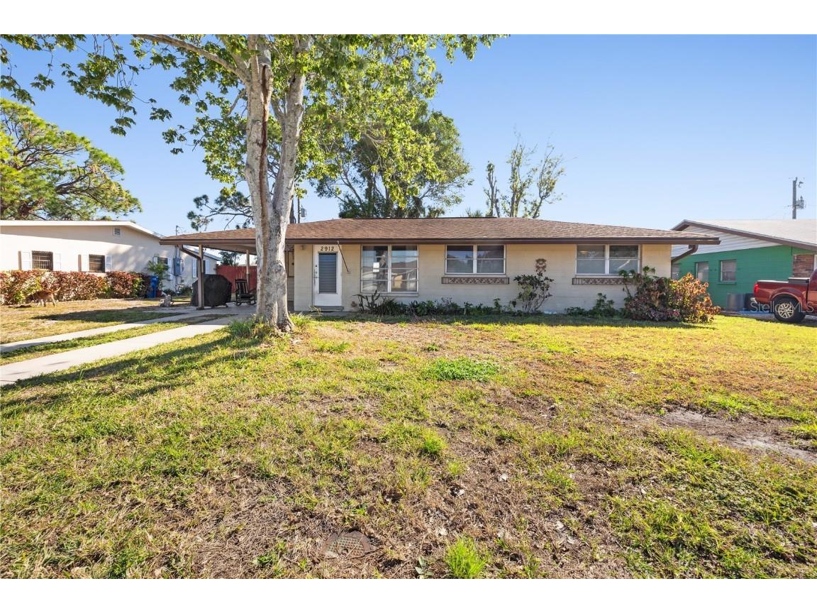 2912 Bayshore Gardens Parkway Bradenton FL 34207 A4635499 image1