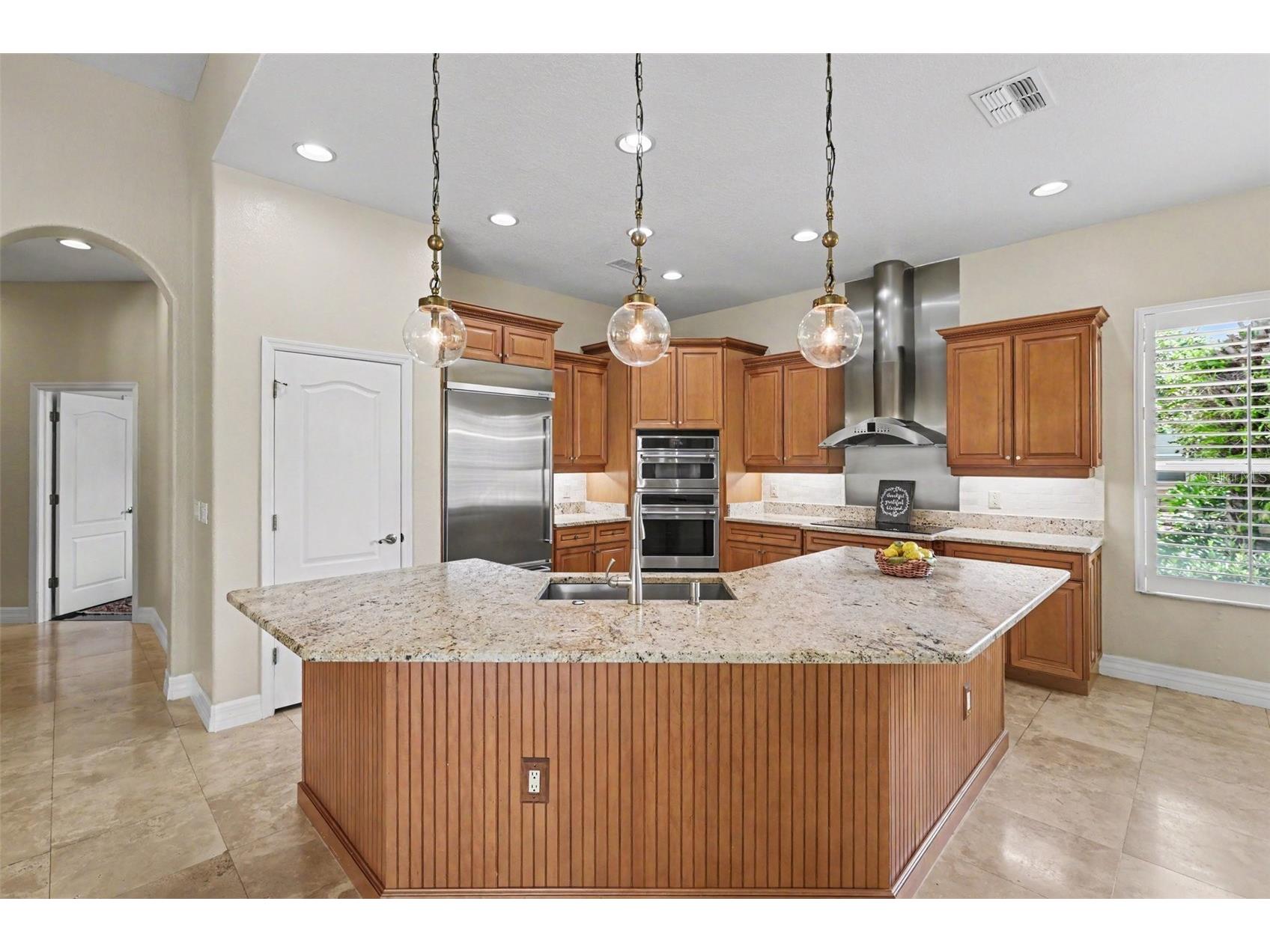 2912 Hampton Place Court Plant City FL 33566 TB8531660 image3