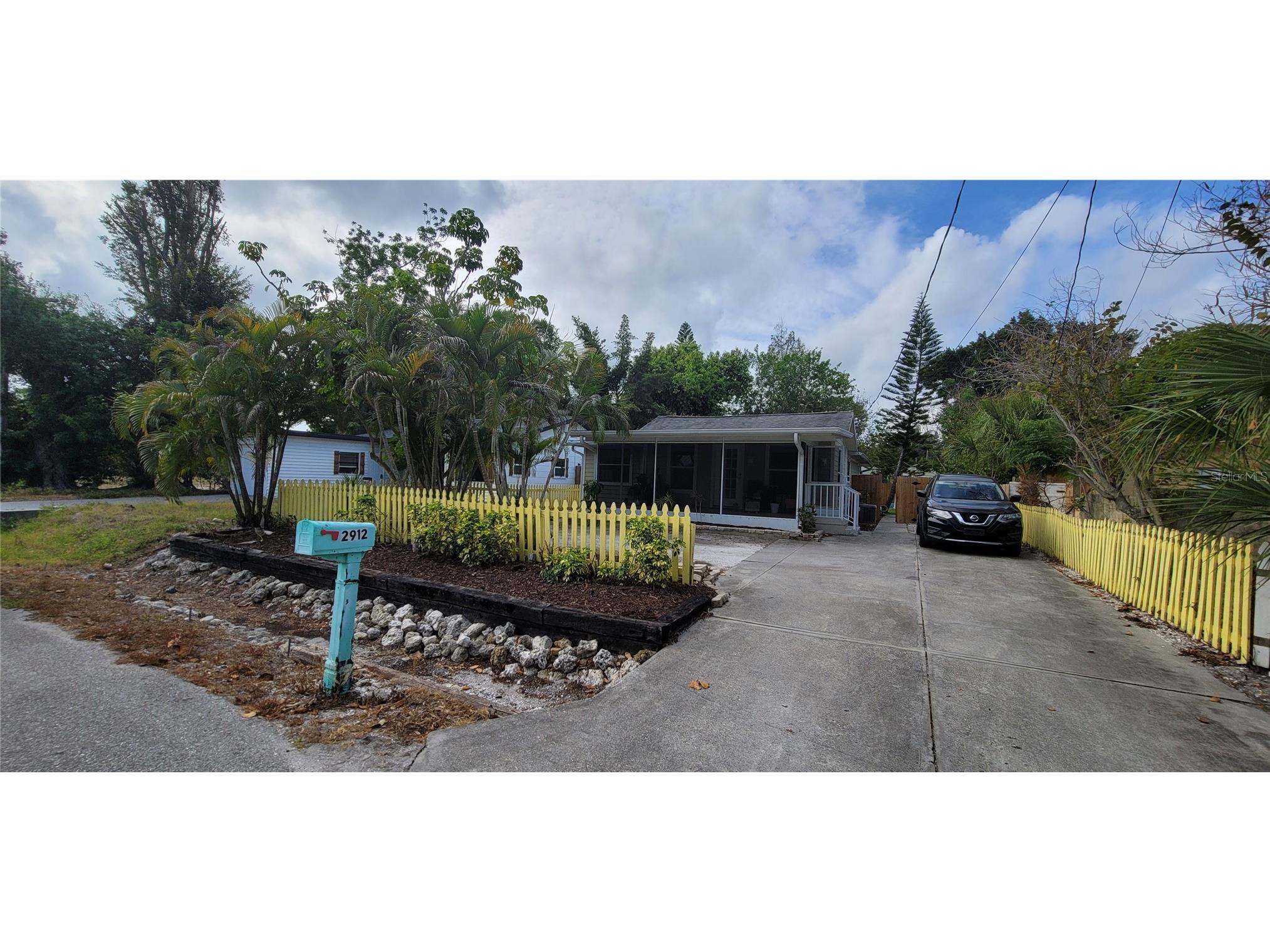 2912 Hawthorne Street Sarasota FL 34239 R4911184 image3