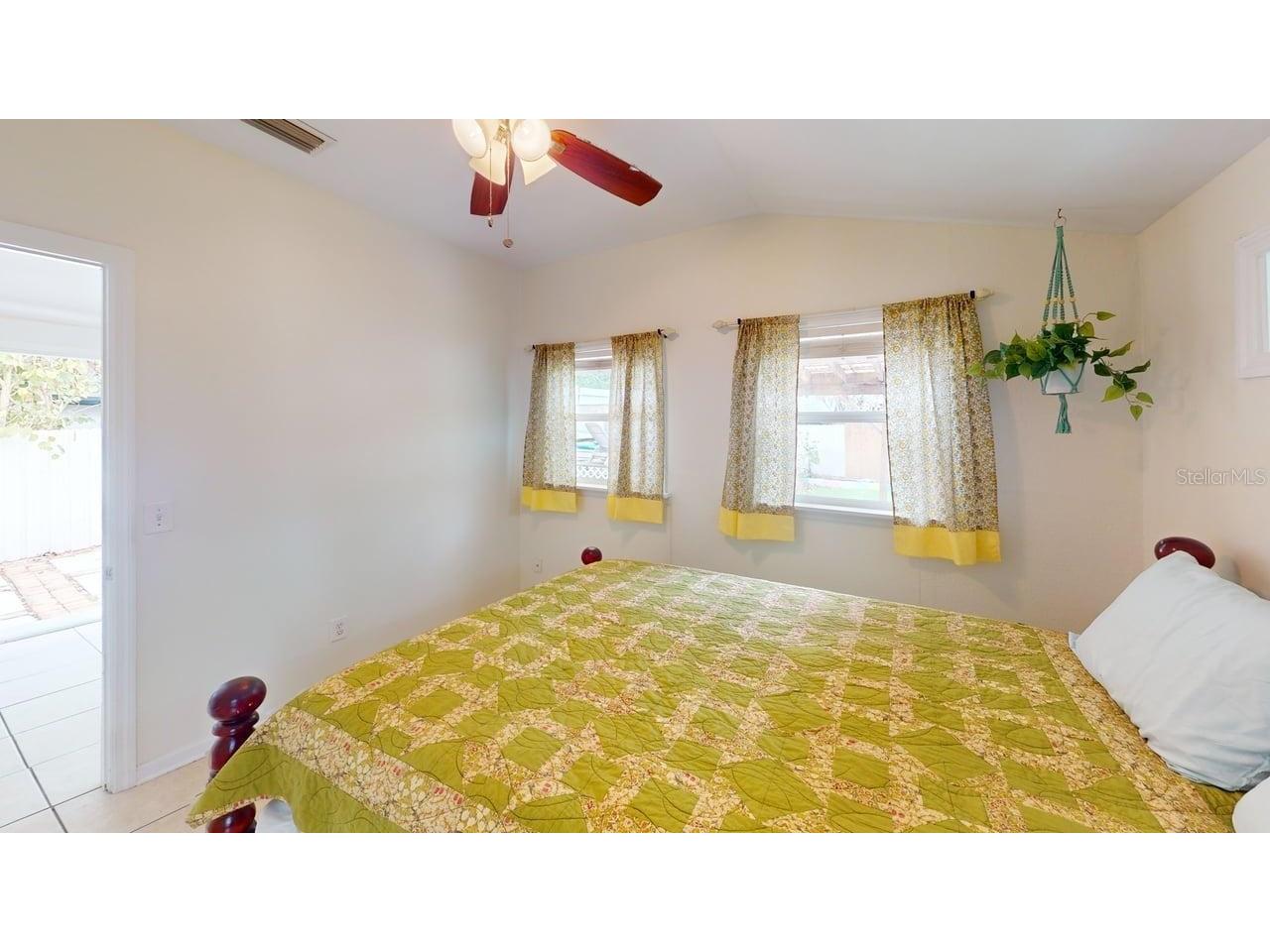 2912 Hawthorne Street Sarasota FL 34239 R4911184 image30
