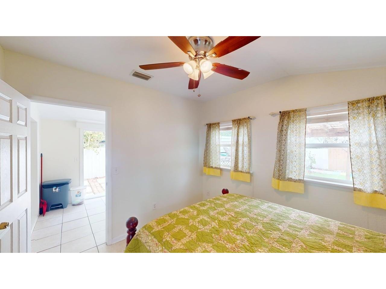 2912 Hawthorne Street Sarasota FL 34239 R4911184 image31