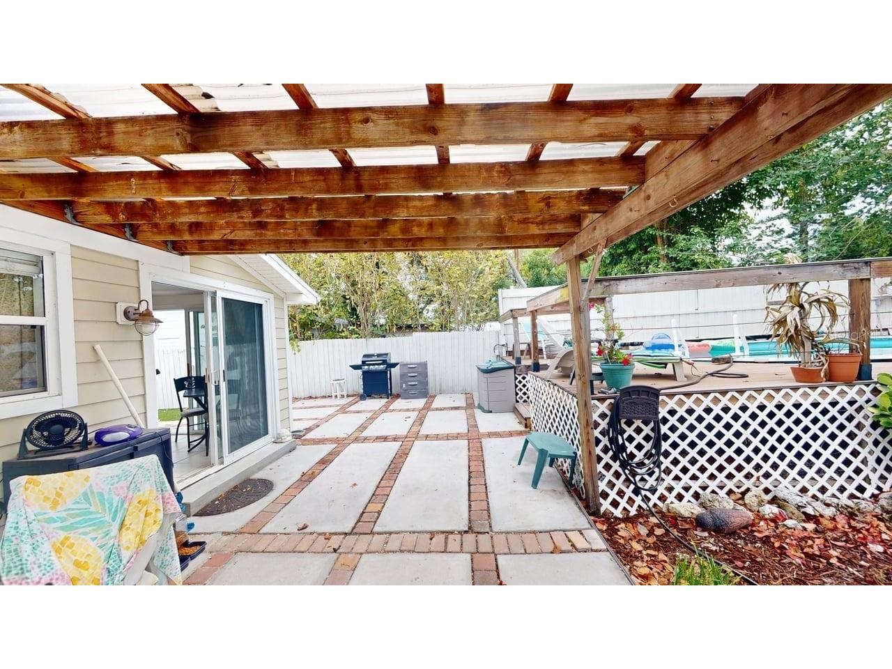 2912 Hawthorne Street Sarasota FL 34239 R4911184 image42
