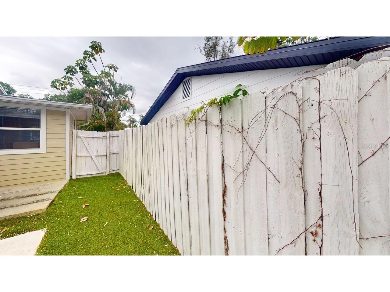 2912 Hawthorne Street Sarasota FL 34239 R4911184 image47