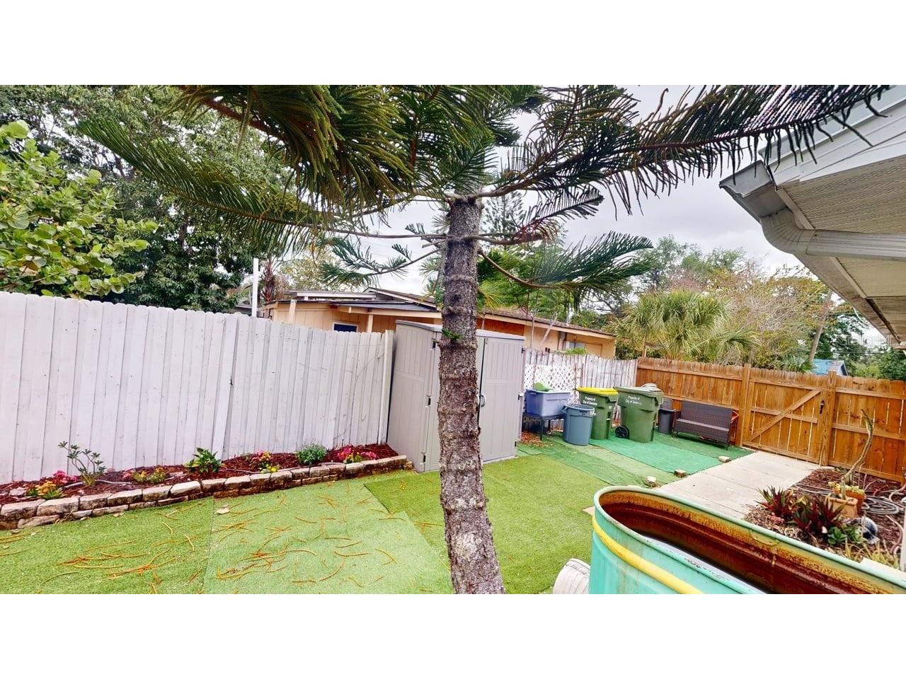 2912 Hawthorne Street Sarasota FL 34239 R4911184 image51