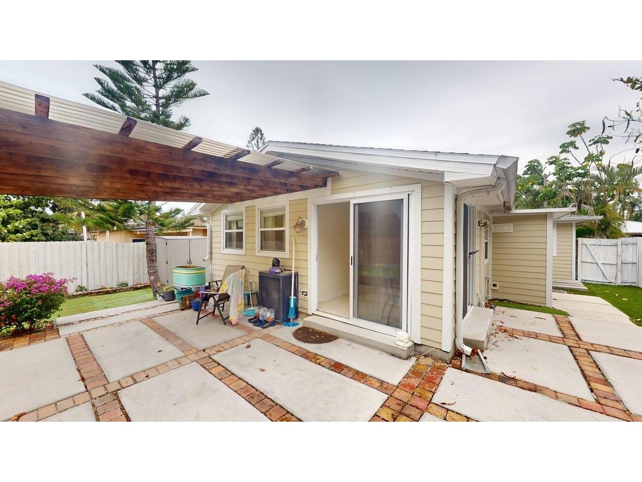 2912 Hawthorne Street Sarasota FL 34239 R4911184 image53