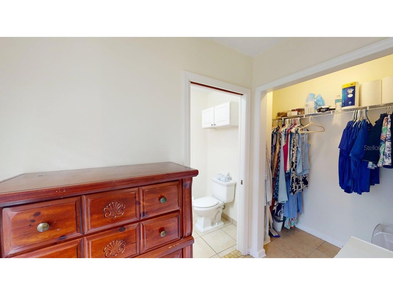 2912 Hawthorne Street Sarasota FL 34239 R4911184 image64