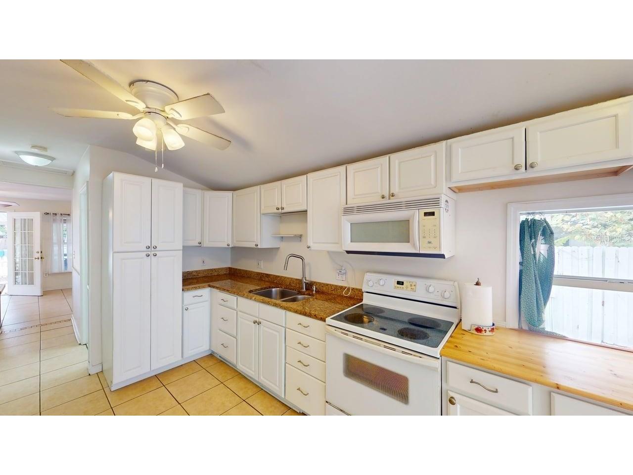 2912 Hawthorne Street Sarasota FL 34239 R4911184 image70