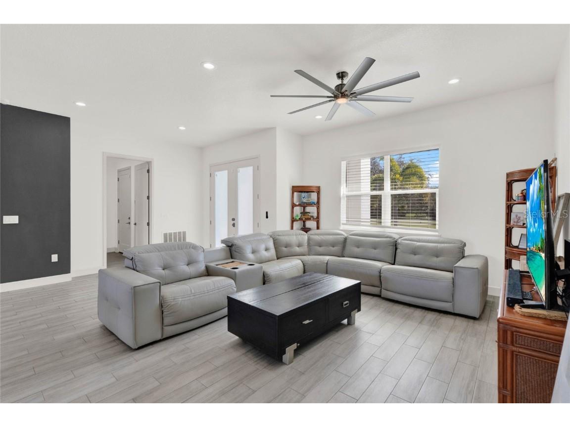 29127 Old Mill E Tavares FL 32778 V4941635 image11