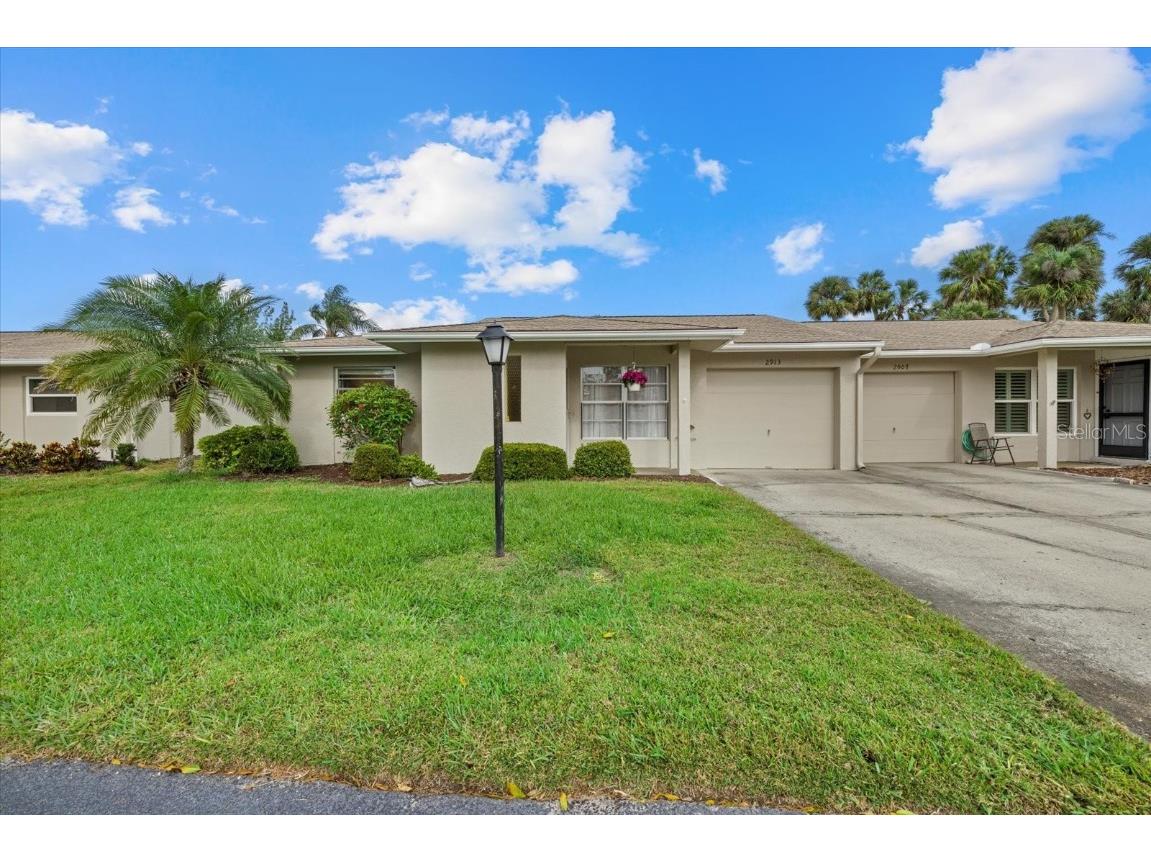 2913 Captiva Gardens Drive #2 Sarasota FL 34231 A4642921 image1