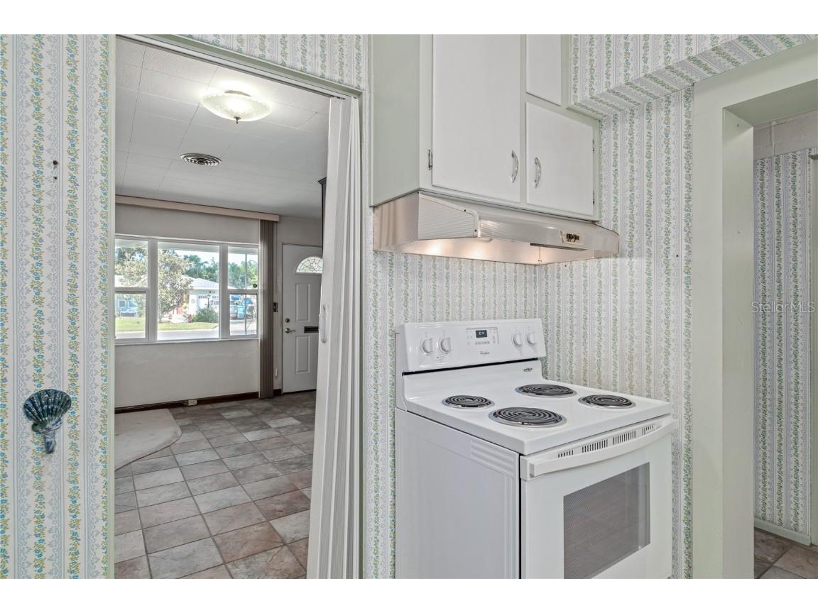 2913 Carroll Place Orlando FL 32804 - LAKE SILVER O6360229 image15